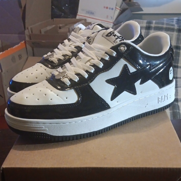 A Bathing Ape Bape Sta Low Black & White Mens 9.5 Womens 11 EUC - Picture 2 of 10